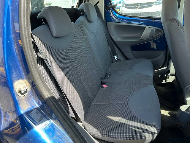 Peugeot 107 1.0-12v xr 68pk 2006, 1-svr-93 - afbeelding 17 van  29