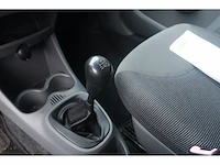 Peugeot 107 1.0-12v xr, 95-pjl-6 - afbeelding 3 van  13