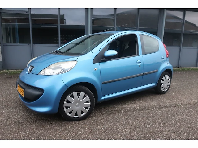 Peugeot 107 1.0-12v xr, 95-pjl-6 - afbeelding 1 van  13