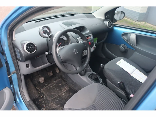 Peugeot 107 1.0-12v xr, 95-pjl-6 - afbeelding 9 van  13