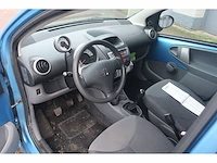 Peugeot 107 1.0-12v xr, 95-pjl-6 - afbeelding 9 van  13