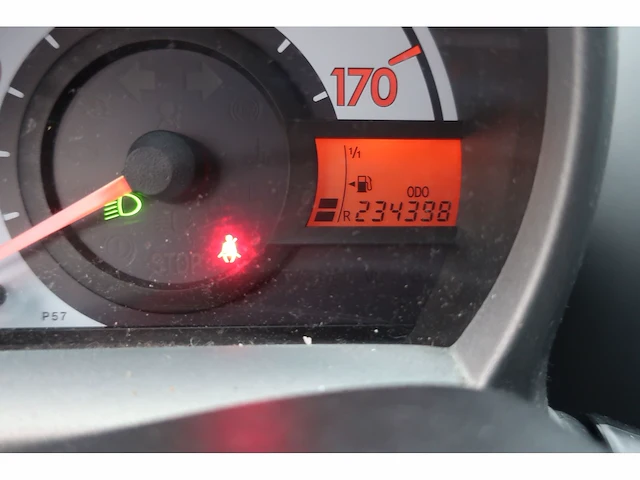 Peugeot 107 1.0-12v xr, 95-pjl-6 - afbeelding 10 van  13