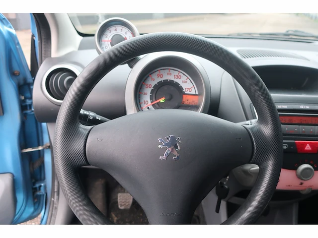 Peugeot 107 1.0-12v xr, 95-pjl-6 - afbeelding 12 van  13