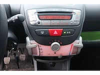 Peugeot 107 1.0-12v xr, 95-pjl-6 - afbeelding 13 van  13