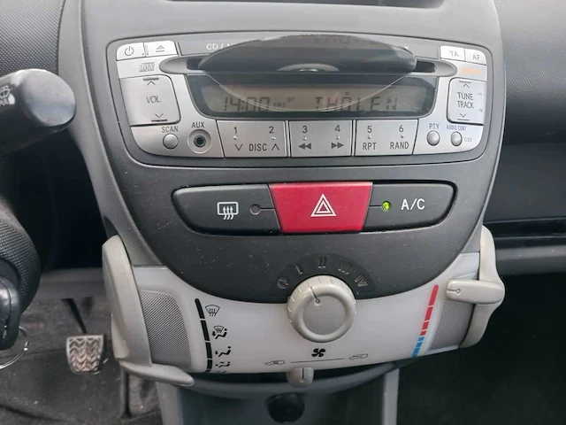 Peugeot 107 1.0-12v xr , gff-57-t - afbeelding 13 van  16