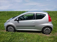 Peugeot 107 1.0-12v xr , z-959-pn - afbeelding 2 van  15