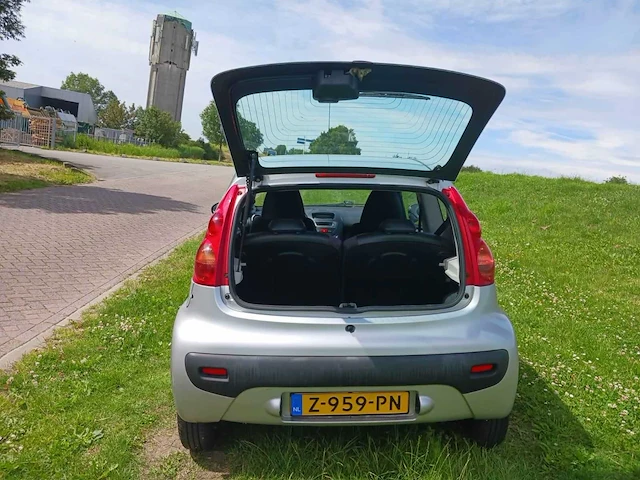 Peugeot 107 1.0-12v xr , z-959-pn - afbeelding 6 van  15