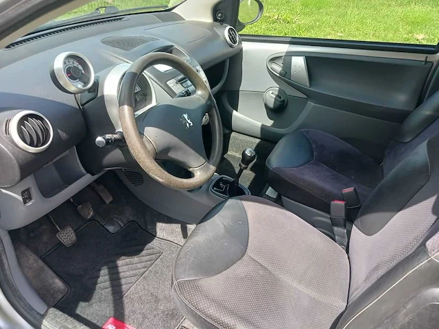Peugeot 107 1.0-12v xr , z-959-pn - afbeelding 11 van  15