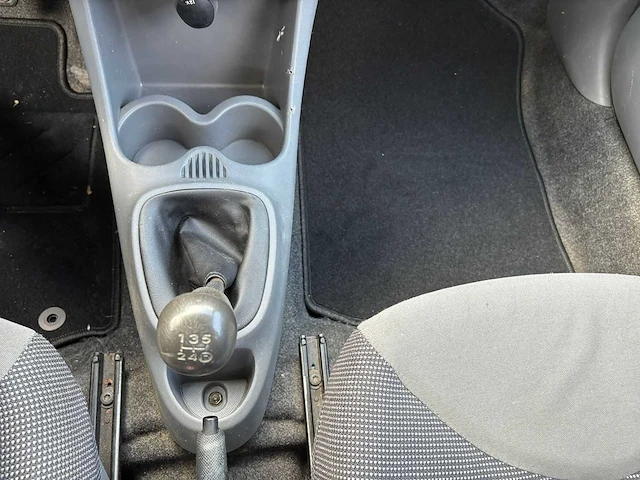Peugeot 107 1.0-12v xs , 04-sz-sl - afbeelding 2 van  22