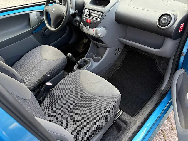 Peugeot 107 1.0-12v xs , 04-sz-sl - afbeelding 7 van  22