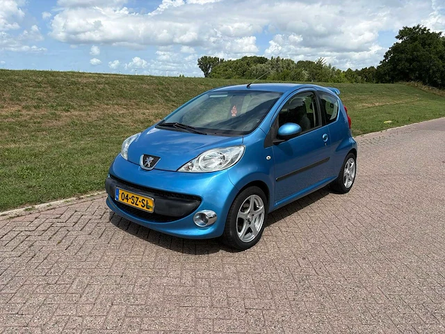 Peugeot 107 1.0-12v xs , 04-sz-sl - afbeelding 1 van  22
