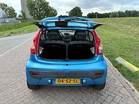 Peugeot 107 1.0-12v xs , 04-sz-sl - afbeelding 13 van  22