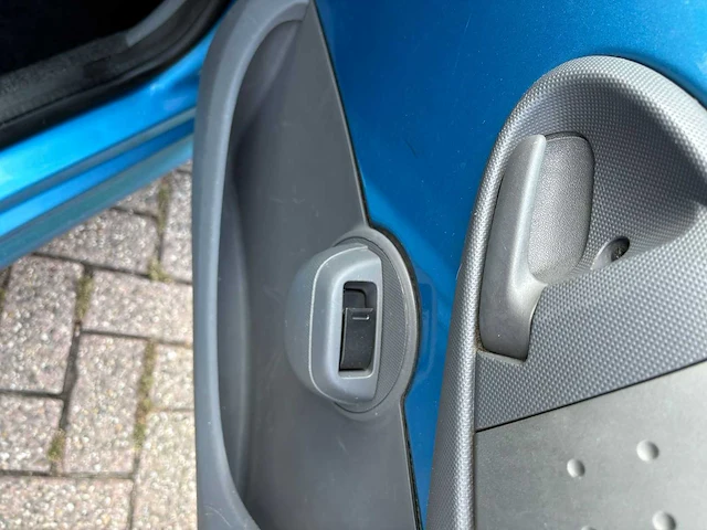 Peugeot 107 1.0-12v xs , 04-sz-sl - afbeelding 22 van  22