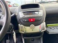 Peugeot 107 1.0-12v xs , 06-zn-bz - afbeelding 2 van  17