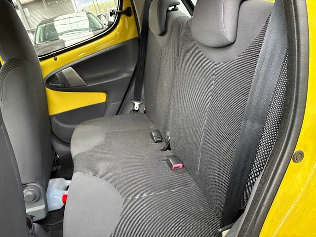Peugeot 107 1.0-12v xs , 06-zn-bz - afbeelding 14 van  17