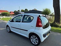 Peugeot 107 1.0-12v xs 5-deurs s-067-gh - afbeelding 9 van  16