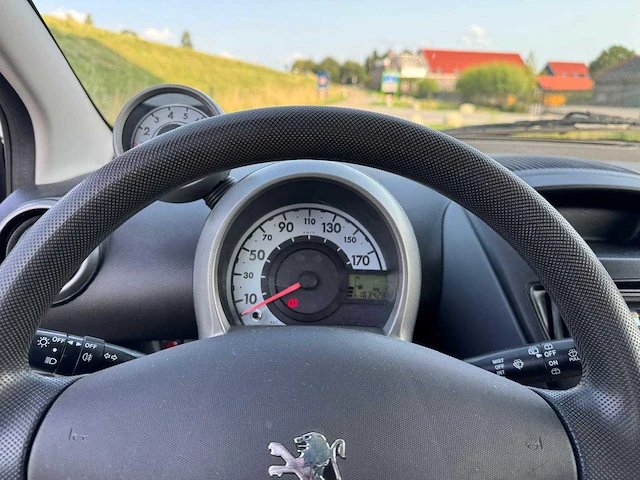 Peugeot 107 1.0-12v xs 5-deurs s-067-gh - afbeelding 2 van  16