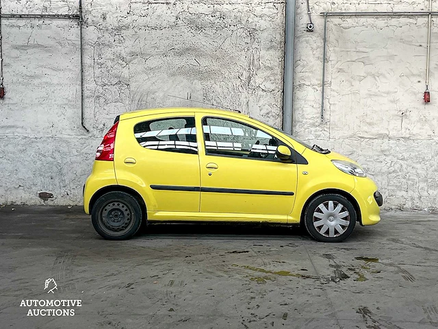 Peugeot 107 1.0-12v xs 68pk 2006 (origineel-nl), 86-tn-nb - afbeelding 5 van  49