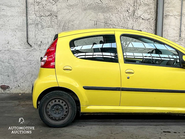 Peugeot 107 1.0-12v xs 68pk 2006 (origineel-nl), 86-tn-nb - afbeelding 7 van  49