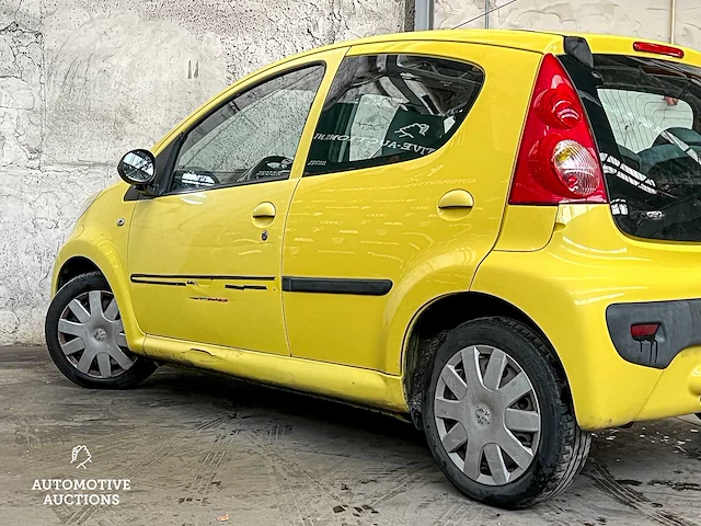 Peugeot 107 1.0-12v xs 68pk 2006 (origineel-nl), 86-tn-nb - afbeelding 19 van  49
