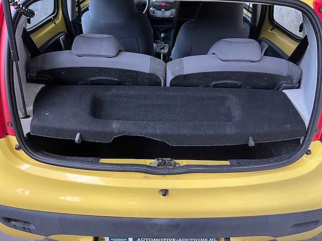 Peugeot 107 1.0-12v xs 68pk 2006 (origineel-nl), 86-tn-nb - afbeelding 29 van  49