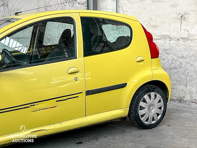 Peugeot 107 1.0-12v xs 68pk 2006 (origineel-nl), 86-tn-nb - afbeelding 45 van  49