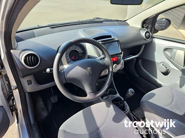 Peugeot 107 1.0-12v xs 91-tl-vn - afbeelding 2 van  21