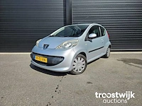Peugeot 107 1.0-12v xs 91-tl-vn - afbeelding 1 van  21