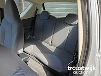 Peugeot 107 1.0-12v xs 91-tl-vn - afbeelding 13 van  21
