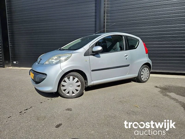 Peugeot 107 1.0-12v xs 91-tl-vn - afbeelding 15 van  21