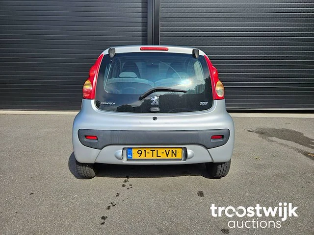 Peugeot 107 1.0-12v xs 91-tl-vn - afbeelding 19 van  21