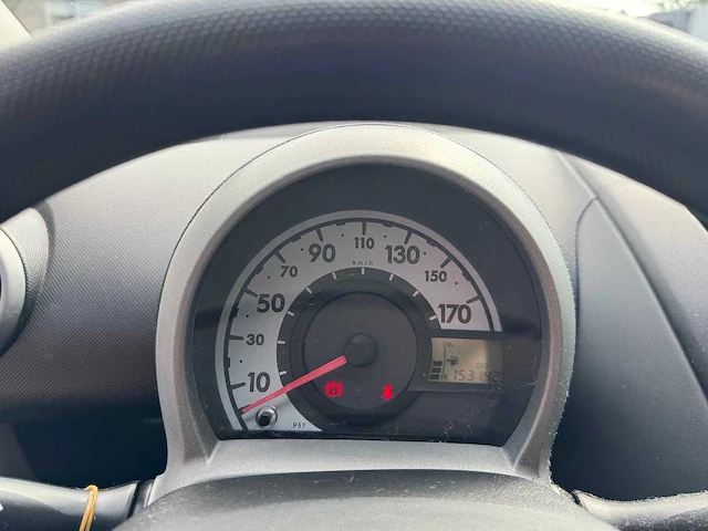 Peugeot 107 1.0-12v xs airco 44-hpf-3 - afbeelding 11 van  16