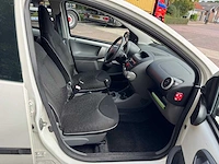 Peugeot 107 1.0-12v xs airco 44-hpf-3 - afbeelding 5 van  16