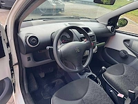 Peugeot 107 1.0-12v xs airco 44-hpf-3 - afbeelding 10 van  16