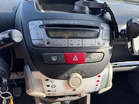 Peugeot 107 1.0-12v xs airco 5-deurs 10-srf-9 - afbeelding 6 van  14