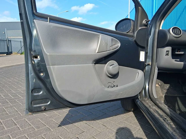Peugeot 107 1.0-12v xs car 2008 | 78-hdk-9 - afbeelding 5 van  28