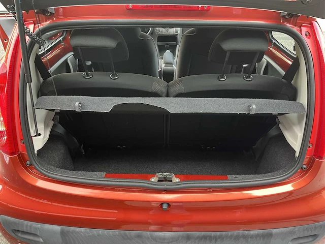Peugeot 107 1.0-12v xs car 2009 | 50-hzt-1 - afbeelding 9 van  21