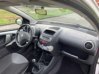 Peugeot 107 1.0 access accent, 33-tvs-8 - afbeelding 15 van  15
