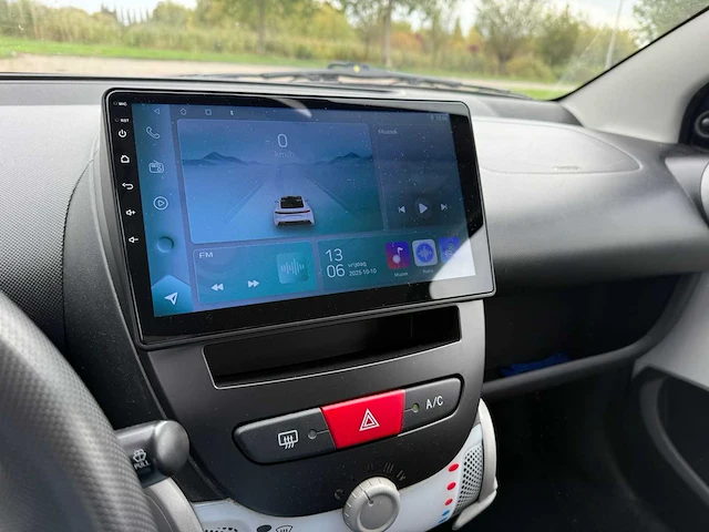 Peugeot 107 1.0 access accent , 55-xbz-9 - afbeelding 2 van  14