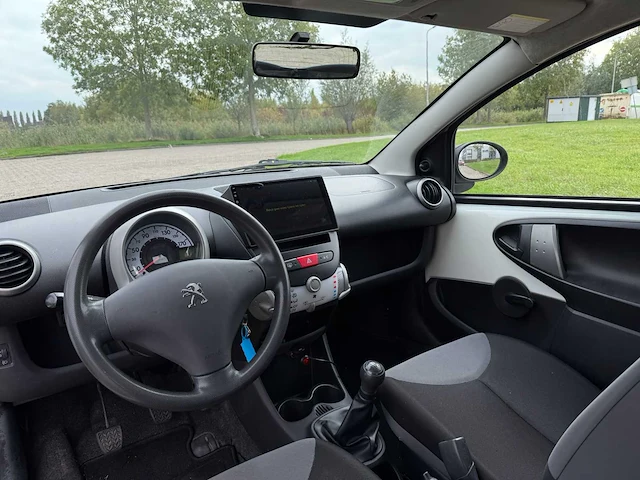 Peugeot 107 1.0 access accent , 55-xbz-9 - afbeelding 12 van  14