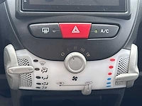 Peugeot 107 1.0 urban light accent 2014 | 8-tkd-06 - afbeelding 6 van  22