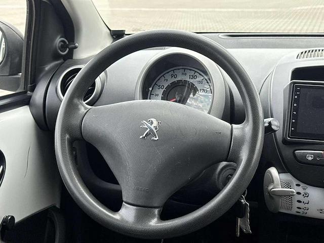 Peugeot 107 1.0 urban light accent 2014 | 8-tkd-06 - afbeelding 14 van  22