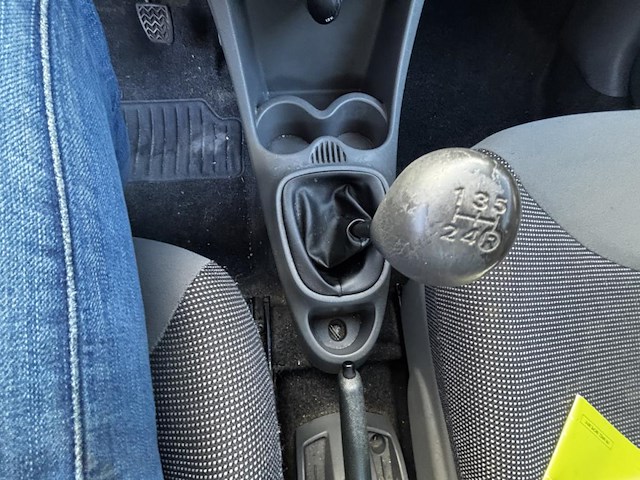 Peugeot 107 1.0i 12v trendy,2008 - afbeelding 5 van  27