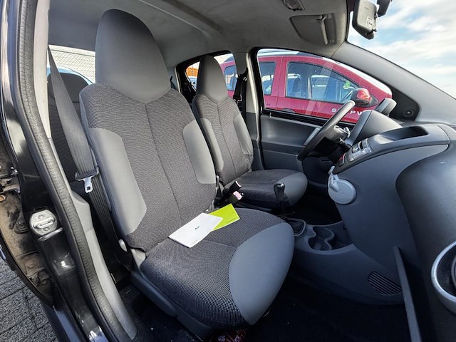 Peugeot 107 1.0i 12v trendy,2008 - afbeelding 15 van  27