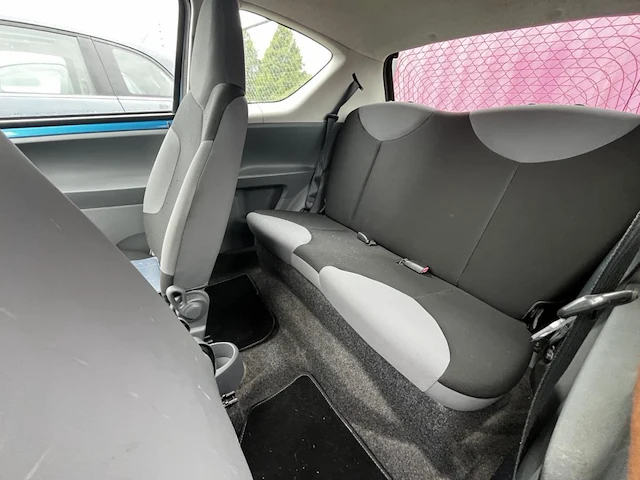 Peugeot 107 1.0i 12v urban 68, 2007 - afbeelding 7 van  21