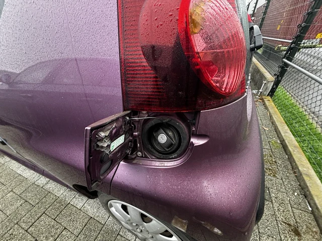 Peugeot 107 1.0i envy,2012 - afbeelding 10 van  23