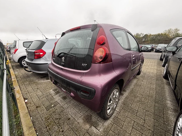 Peugeot 107 1.0i envy,2012 - afbeelding 18 van  23