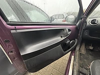 Peugeot 107 1.0i envy,2012 - afbeelding 20 van  23