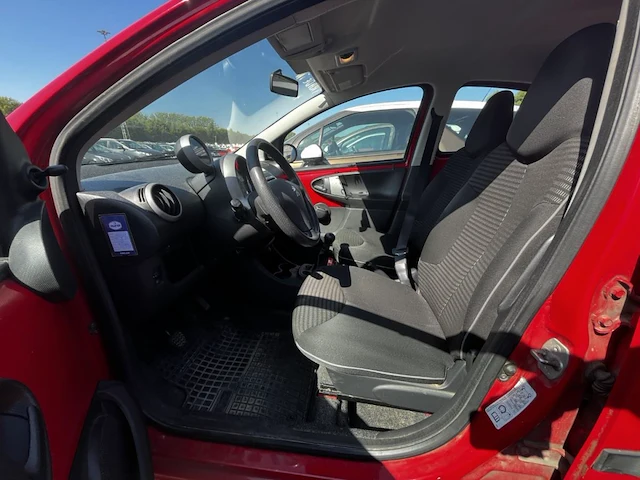 Peugeot 107, 2012 - afbeelding 7 van  30