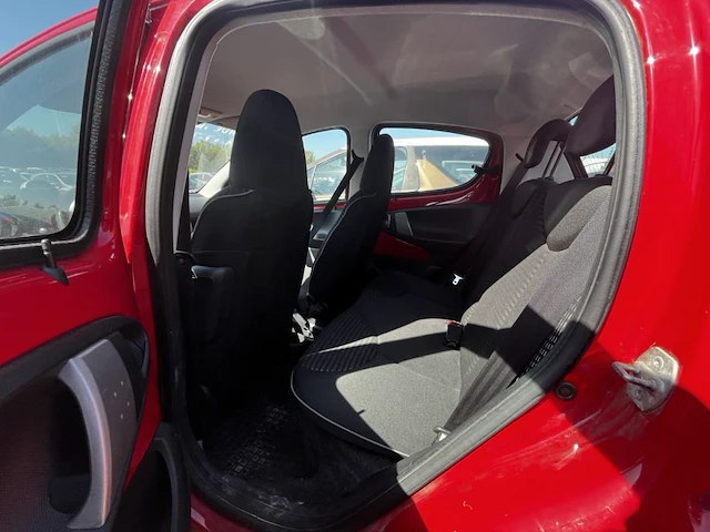 Peugeot 107, 2012 - afbeelding 8 van  30